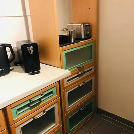 Zentrales Mit Terrasse *