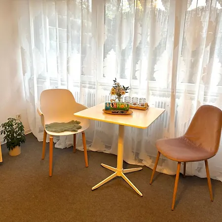 Zentrales Mit Terrasse 아파트 렘고