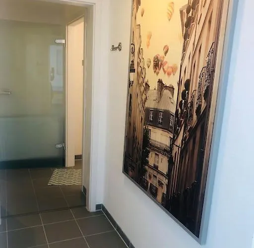 Zentrales Mit Terrasse Appartement *